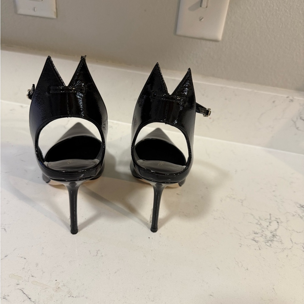Tamara Mellon Glossy Black Pointed Heels - Picture 3 of 4